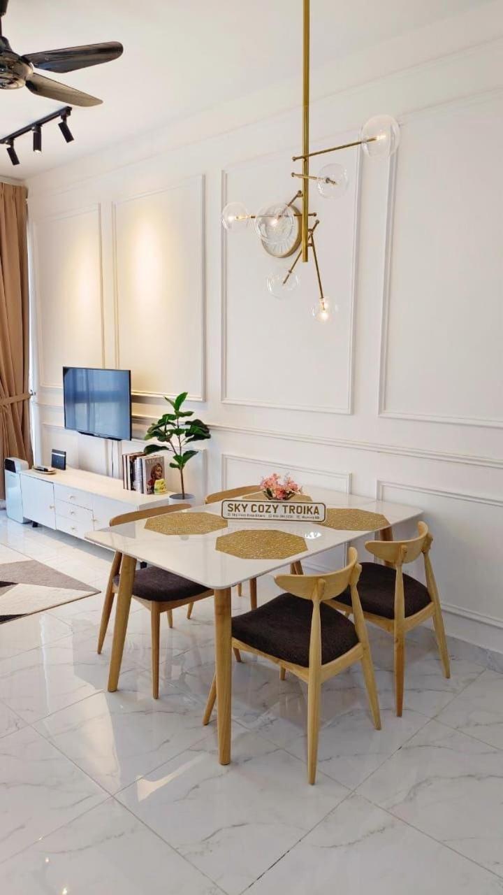 Sky Cozy Troika Residence, 1 Bedroom 4-6 Pax, 2 Bedrooms 6-8 Pax, Pool Vew, Sky & City View, Free Parking, Pool, Unlimited Wifi & Netflix Kota Bharu Exteriér fotografie